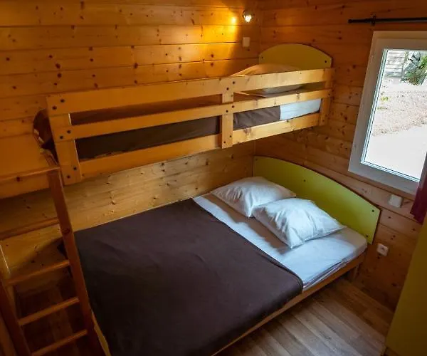 营地 Beau Rivage 纳瓦莱克斯