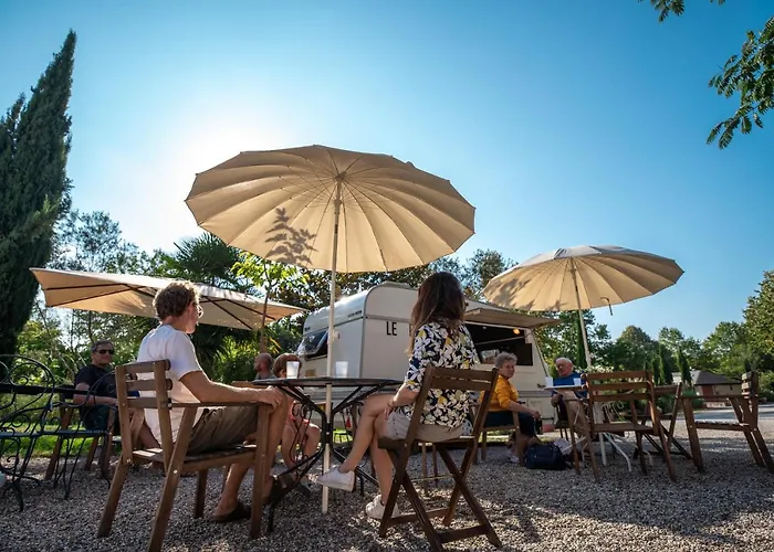 Beau Rivage Kamp alanı *