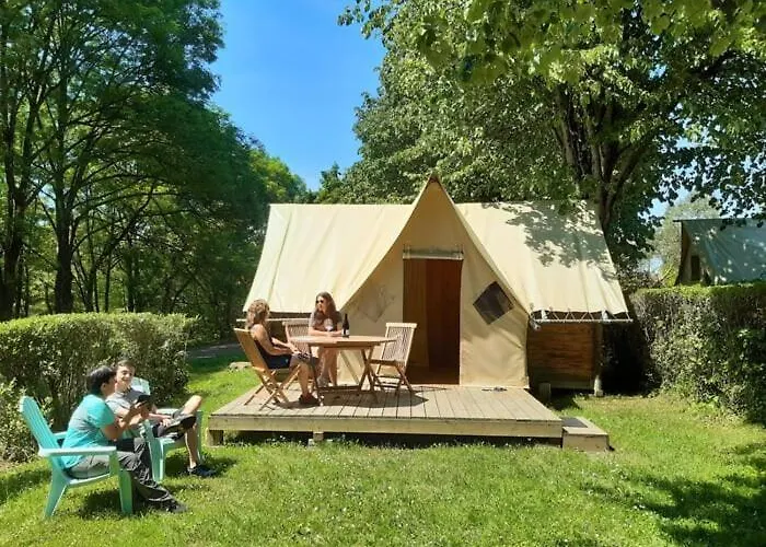 营地 Beau Rivage *