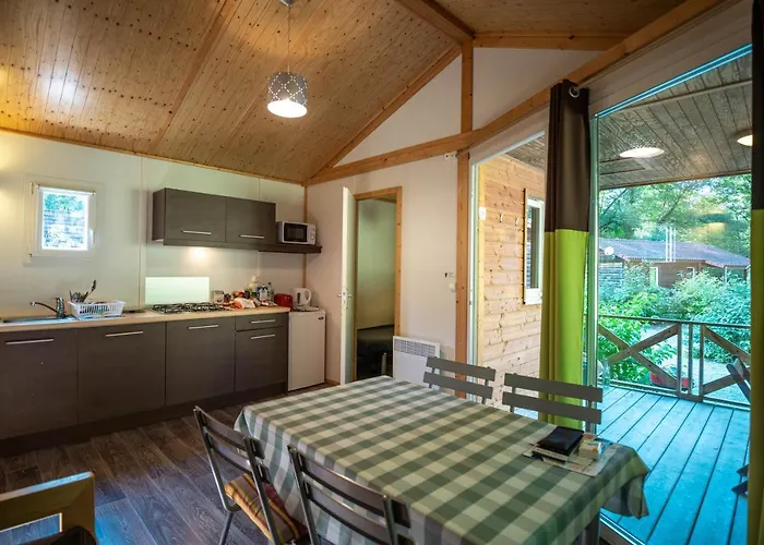 Beau Rivage Kamp alanı *