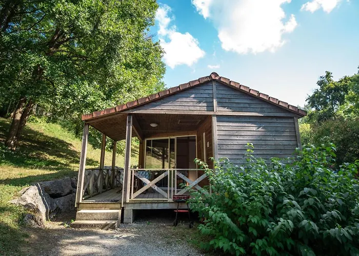 Beau Rivage 营地 *