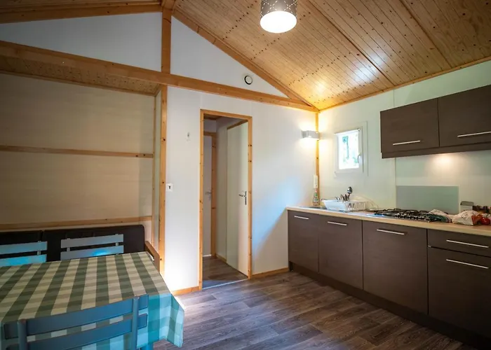 Beau Rivage Kamp alanı *